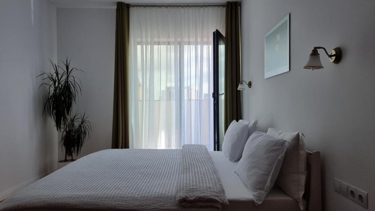 Апартаменты Penthouse Cosmopolit Брашов Экстерьер фото